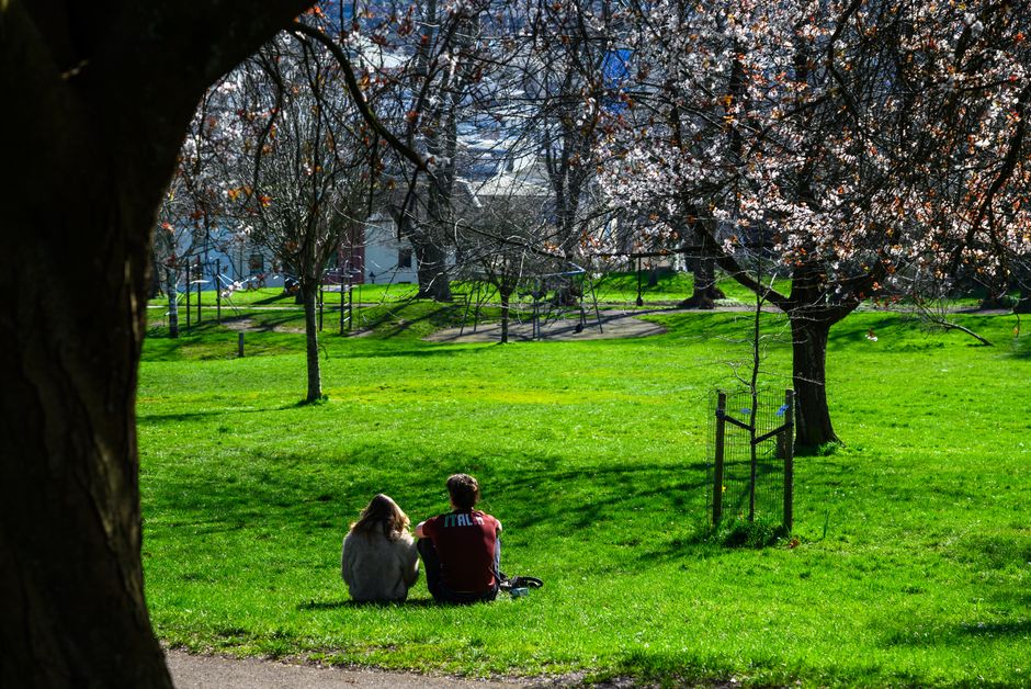 Building Stronger Connections in Modern Relationships